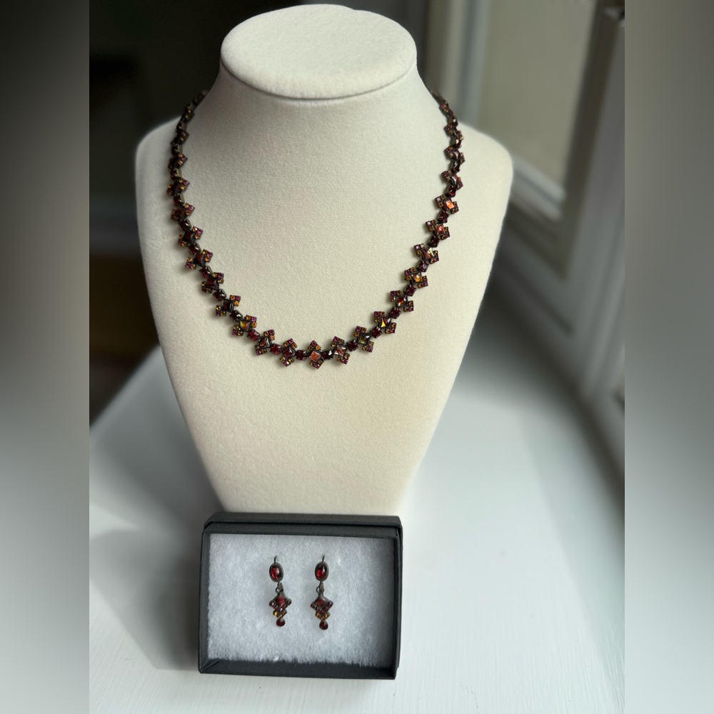 Vintage Sorrelli Crystal Necklace and Earring Set